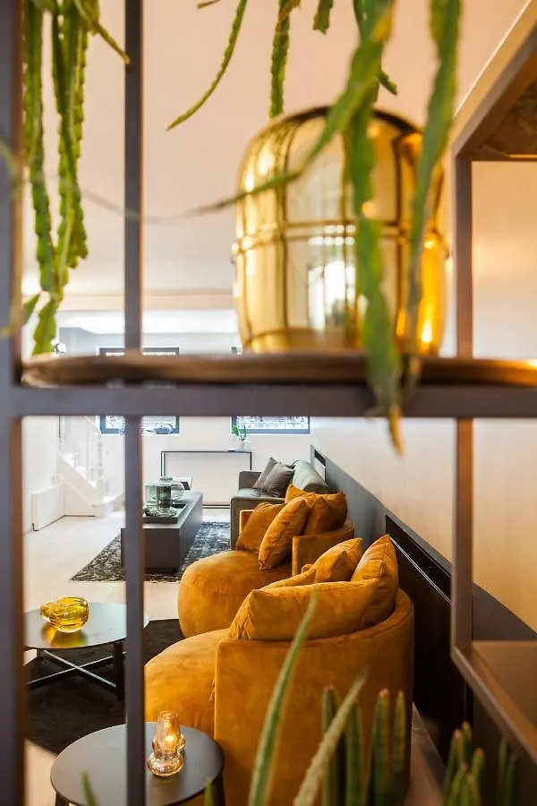 Bed & Breakfast B in Antwerp Bed and Breakfast
