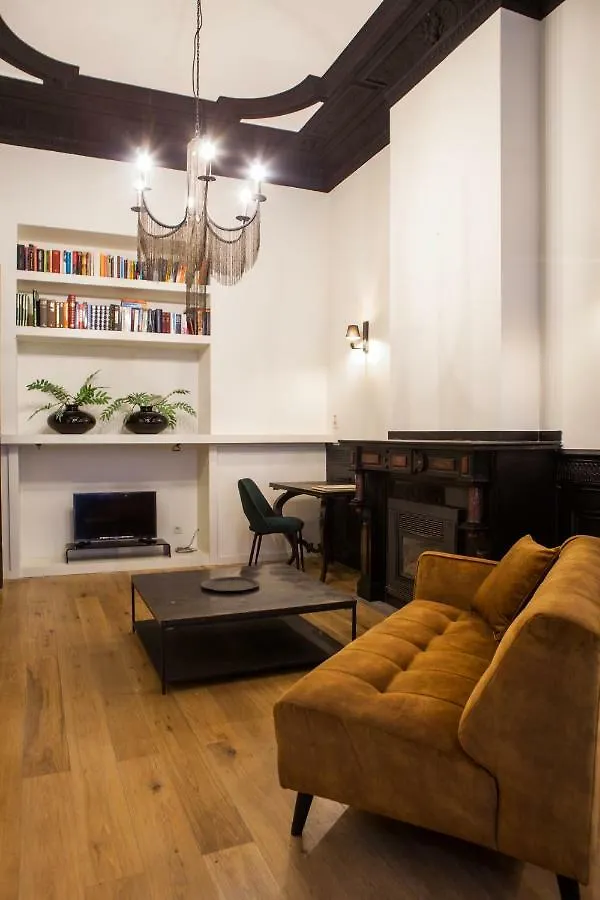 B in Antwerp Bed and Breakfast Bed & Breakfast