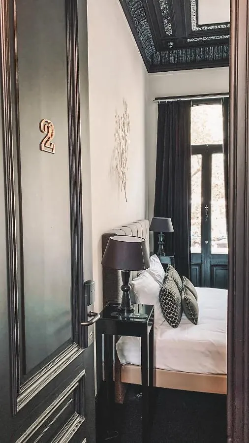 Bed and Breakfast B In Antwerpia 2*,  Belgia